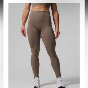 Enavant Nova Leggings || Hazel